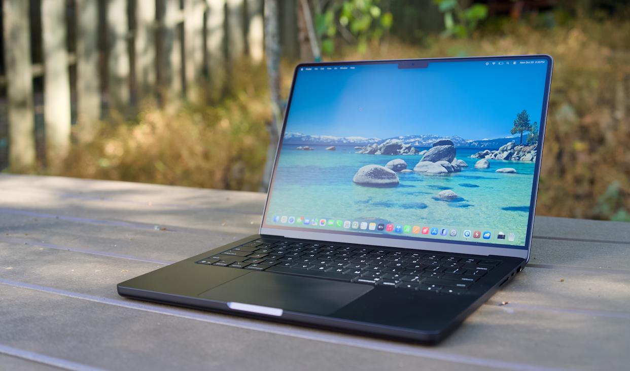 14-inch MacBook Pro with M5 Pro chip showing performance metrics